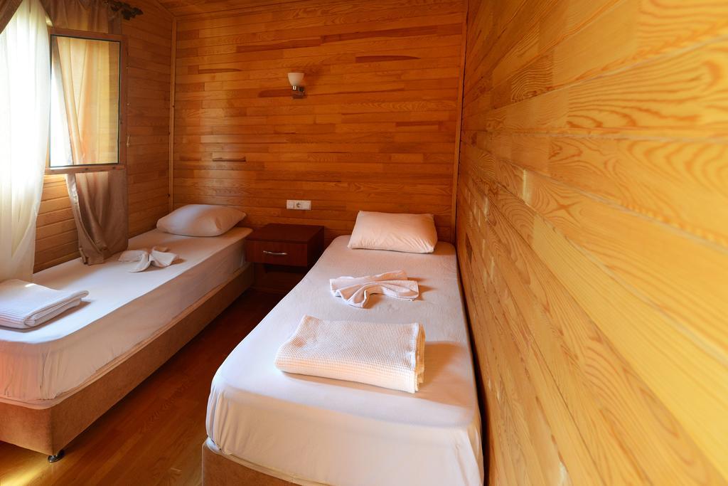 Yildiz Pension Bungalows Чирали Номер фото